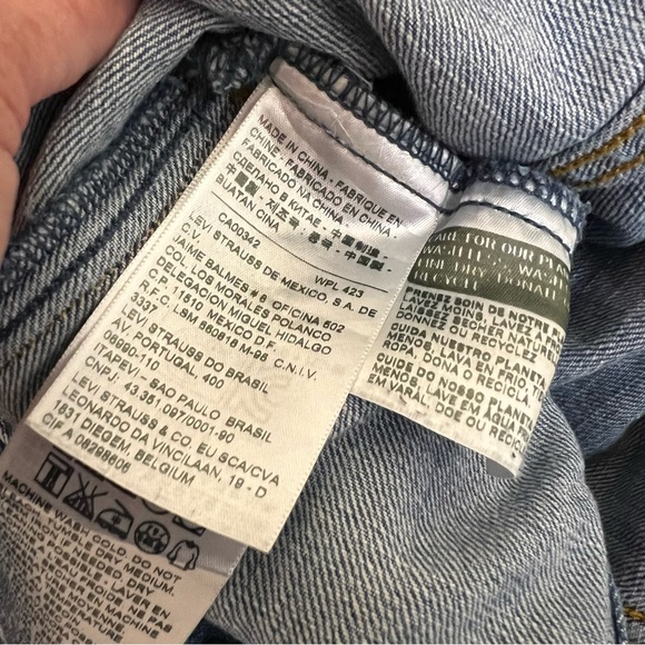 Levi's Blue Jean Jacket - Picture 4 of 10
